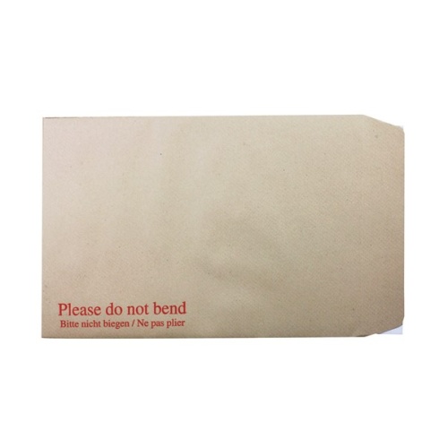 Q-Connect C4 Envelopes Board Back Peel and Seal 115gsm Manilla (125 Pack)